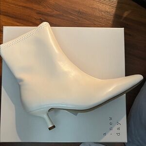 A New Day Women's Chic White Heeled Boots
